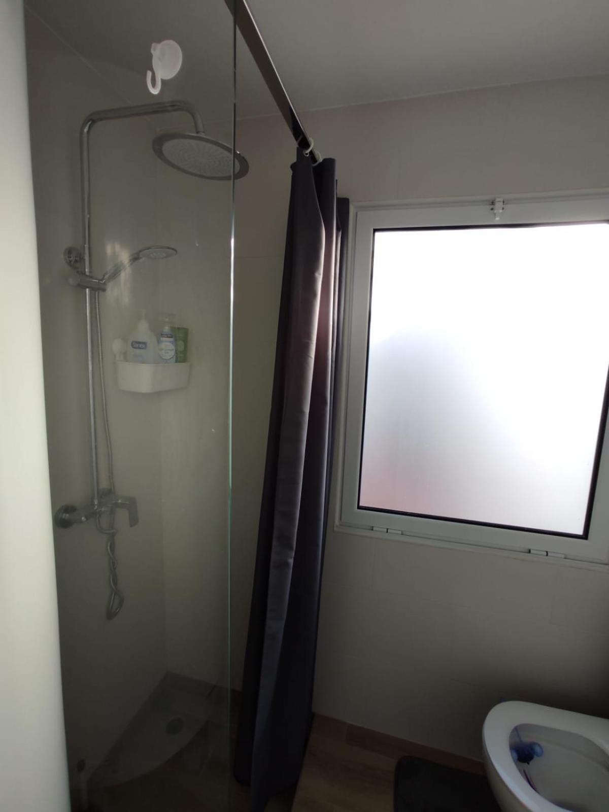 Espirito Azul Guest House - Rooms To Rent, 2 Minutes Walking From The Beach, Marina And Our Dive Center فيلا فرانكا دو كامبو المظهر الخارجي الصورة